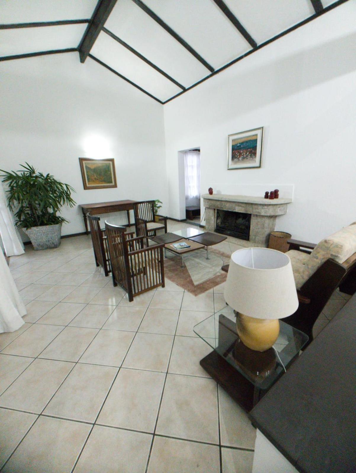 Linda Casa Na Granja Comary/Cbf Villa Teresopolis Bagian luar foto